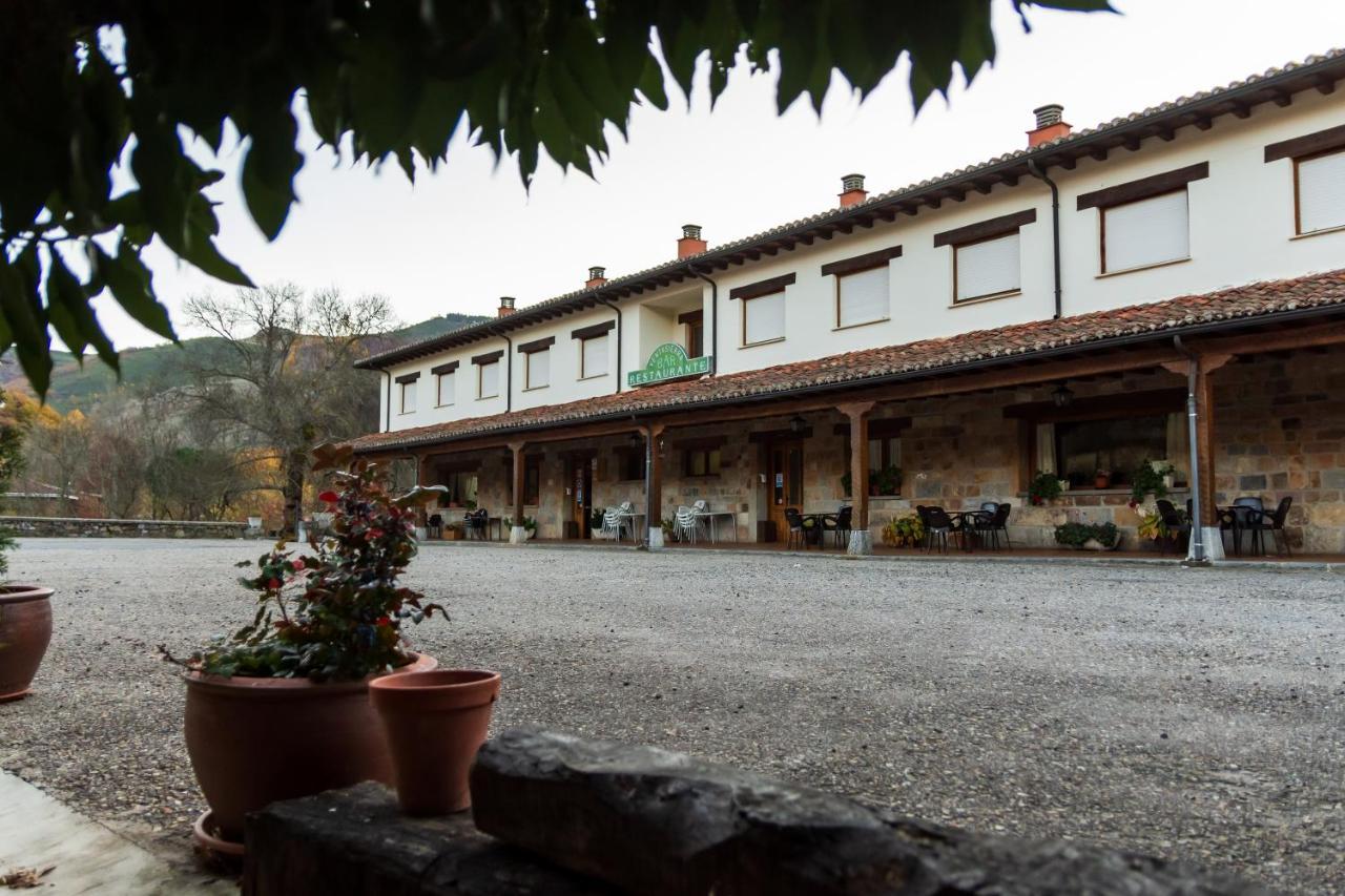 Hostal Restaurante Ventasierra Valdoré 외부 사진