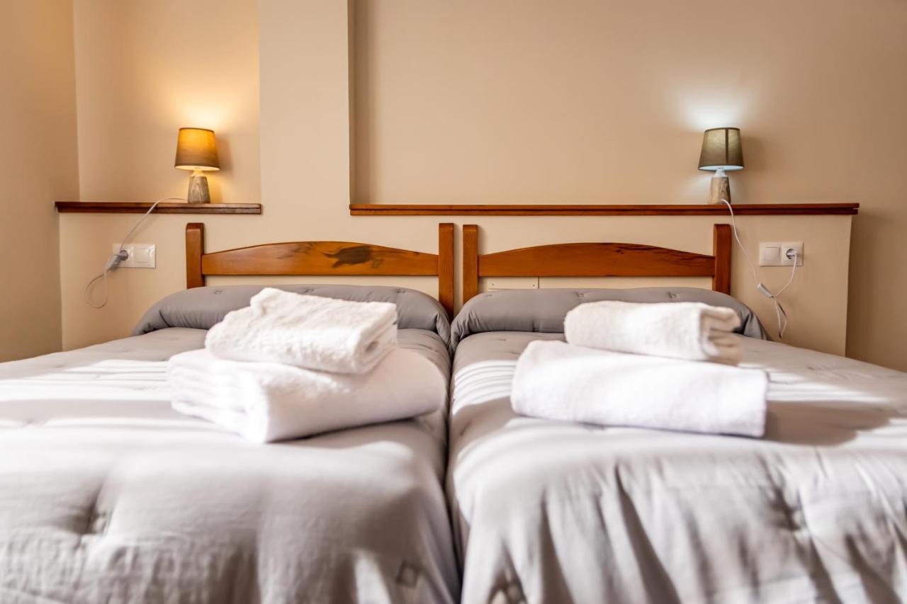 Hostal Restaurante Ventasierra Valdoré 외부 사진