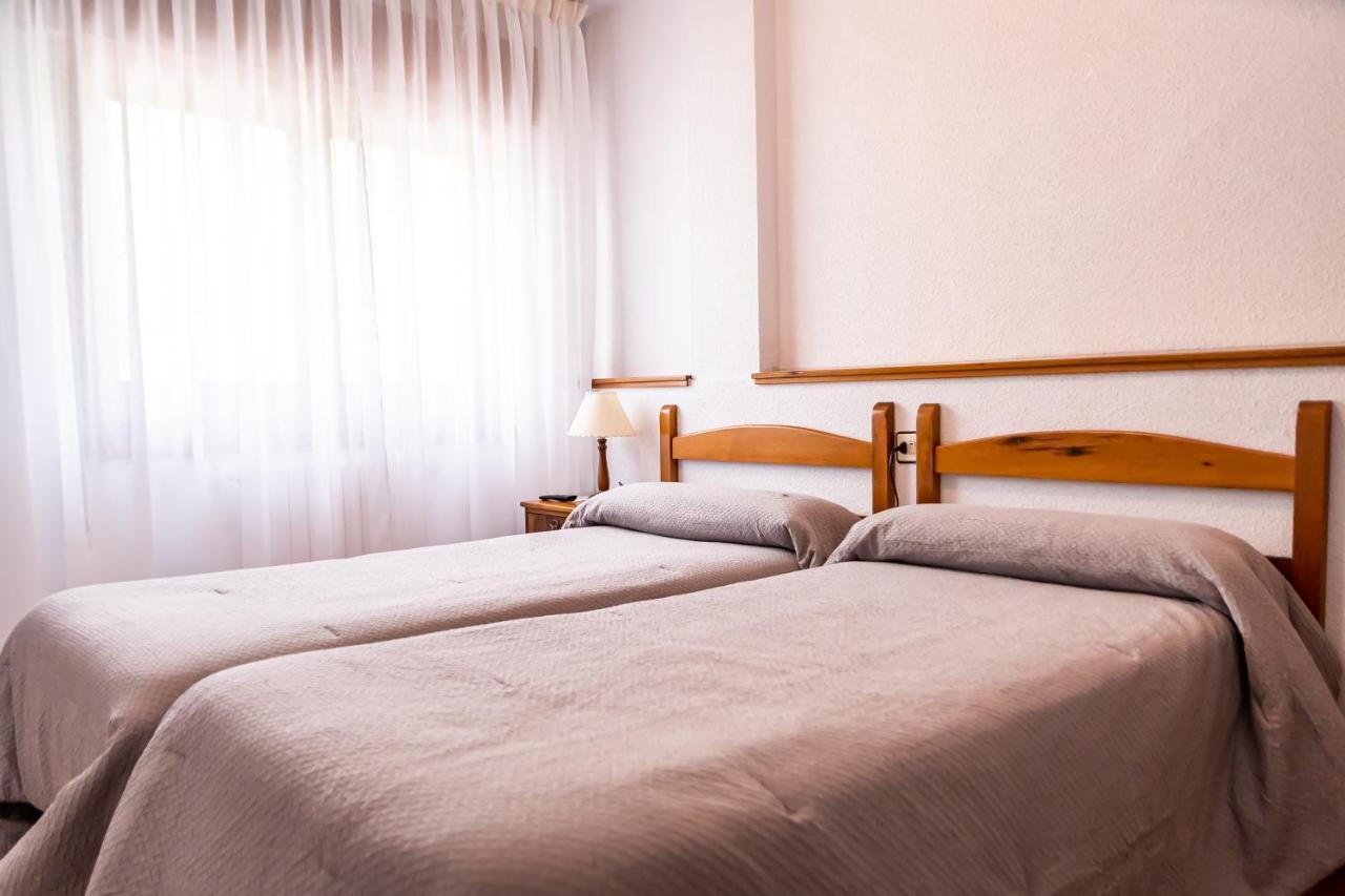 Hostal Restaurante Ventasierra Valdoré 외부 사진