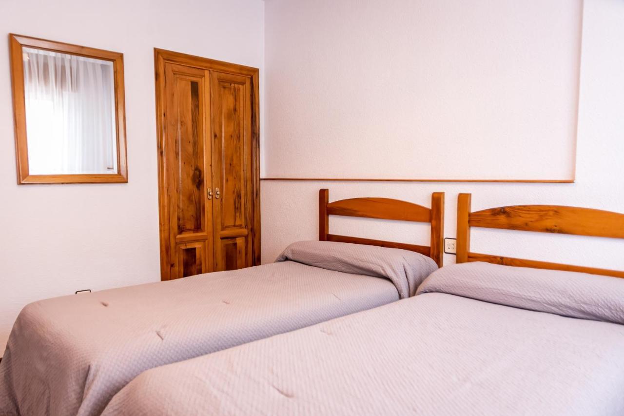 Hostal Restaurante Ventasierra Valdoré 외부 사진