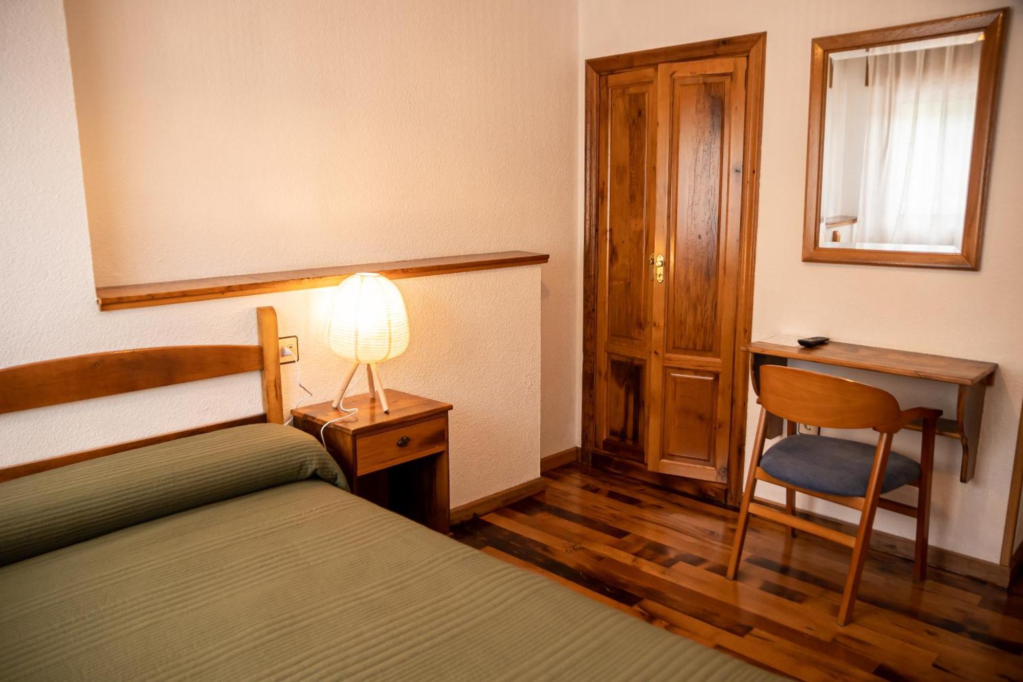 Hostal Restaurante Ventasierra Valdoré 객실 사진