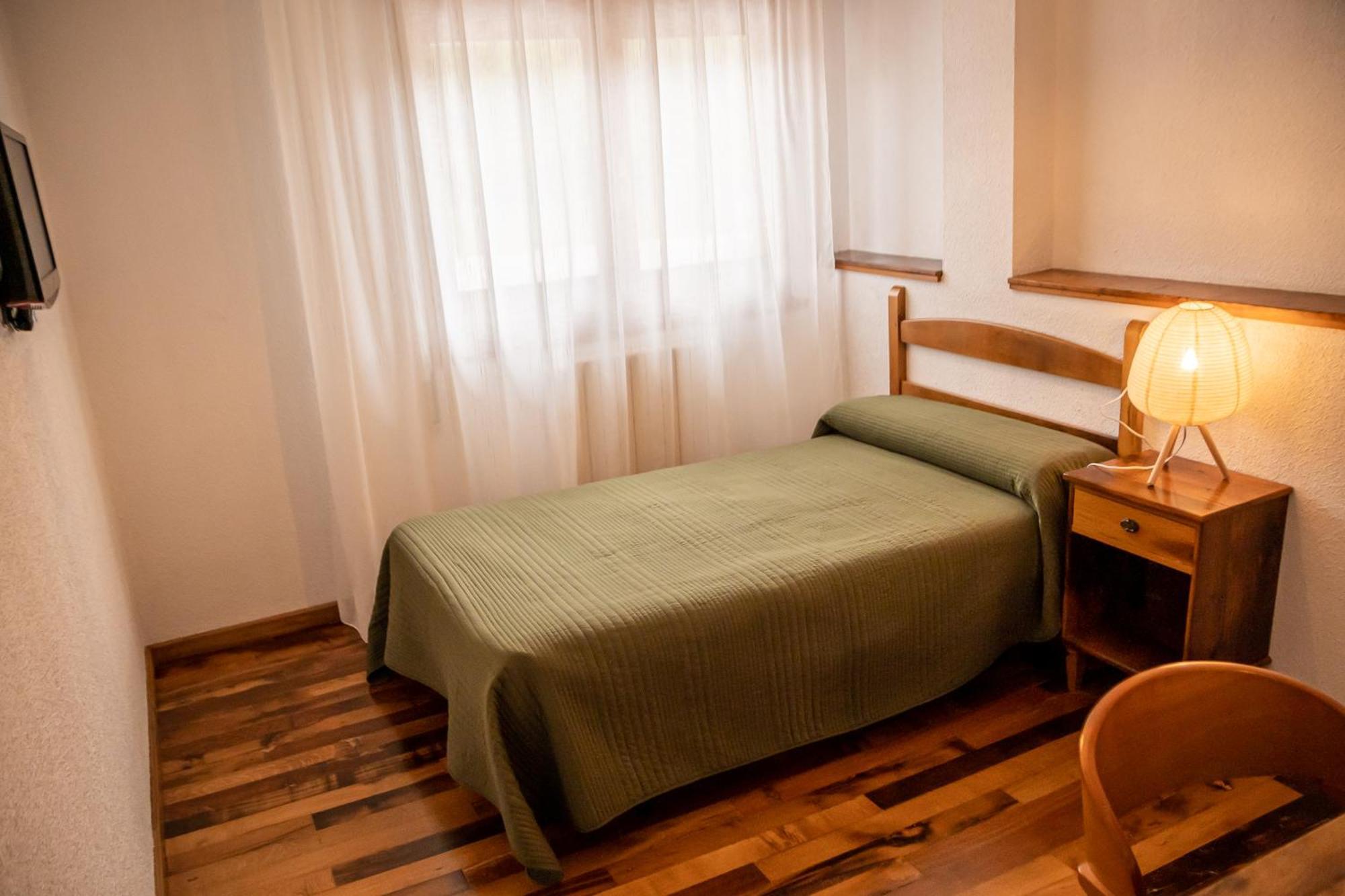 Hostal Restaurante Ventasierra Valdoré 객실 사진