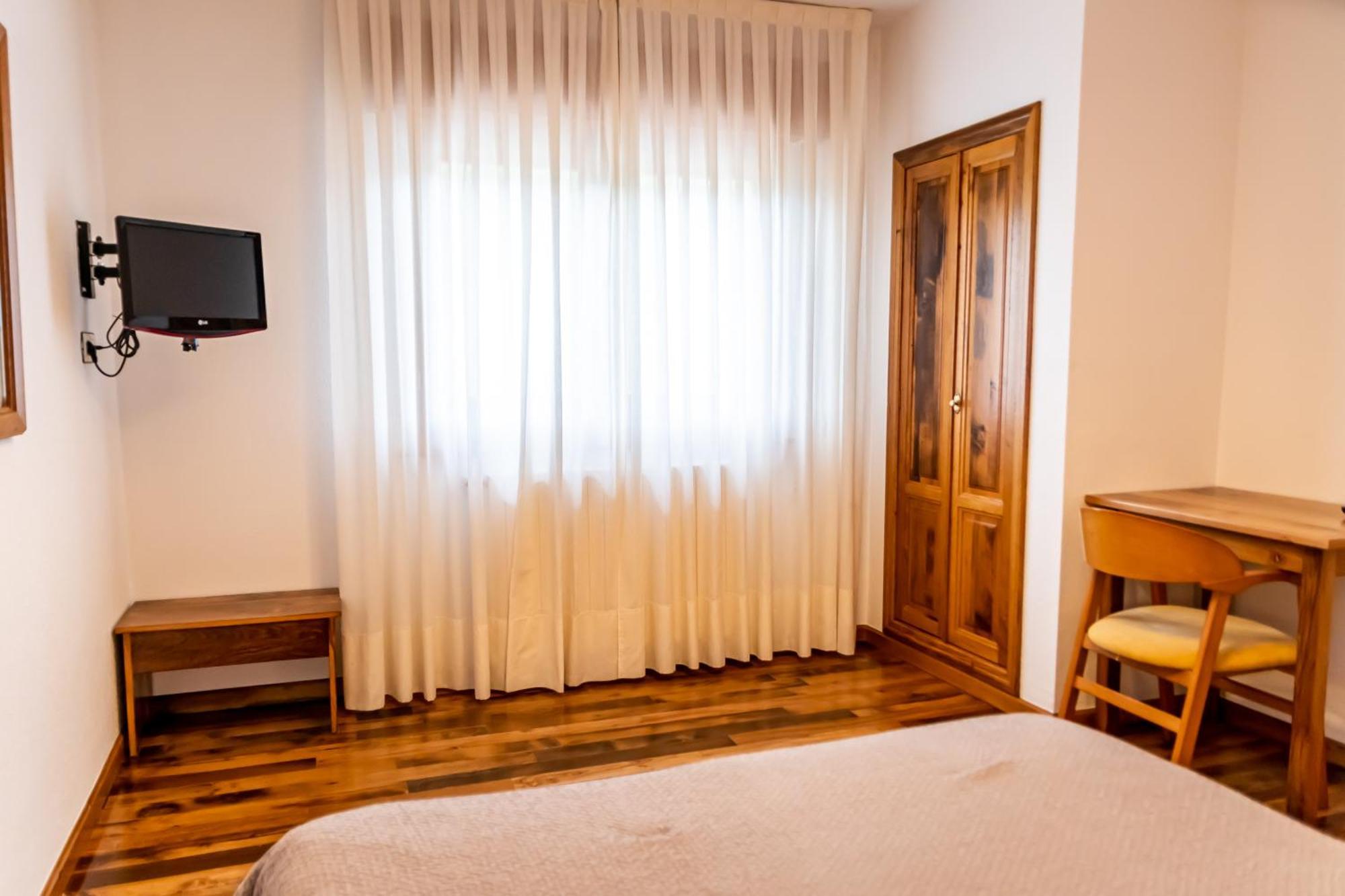 Hostal Restaurante Ventasierra Valdoré 외부 사진