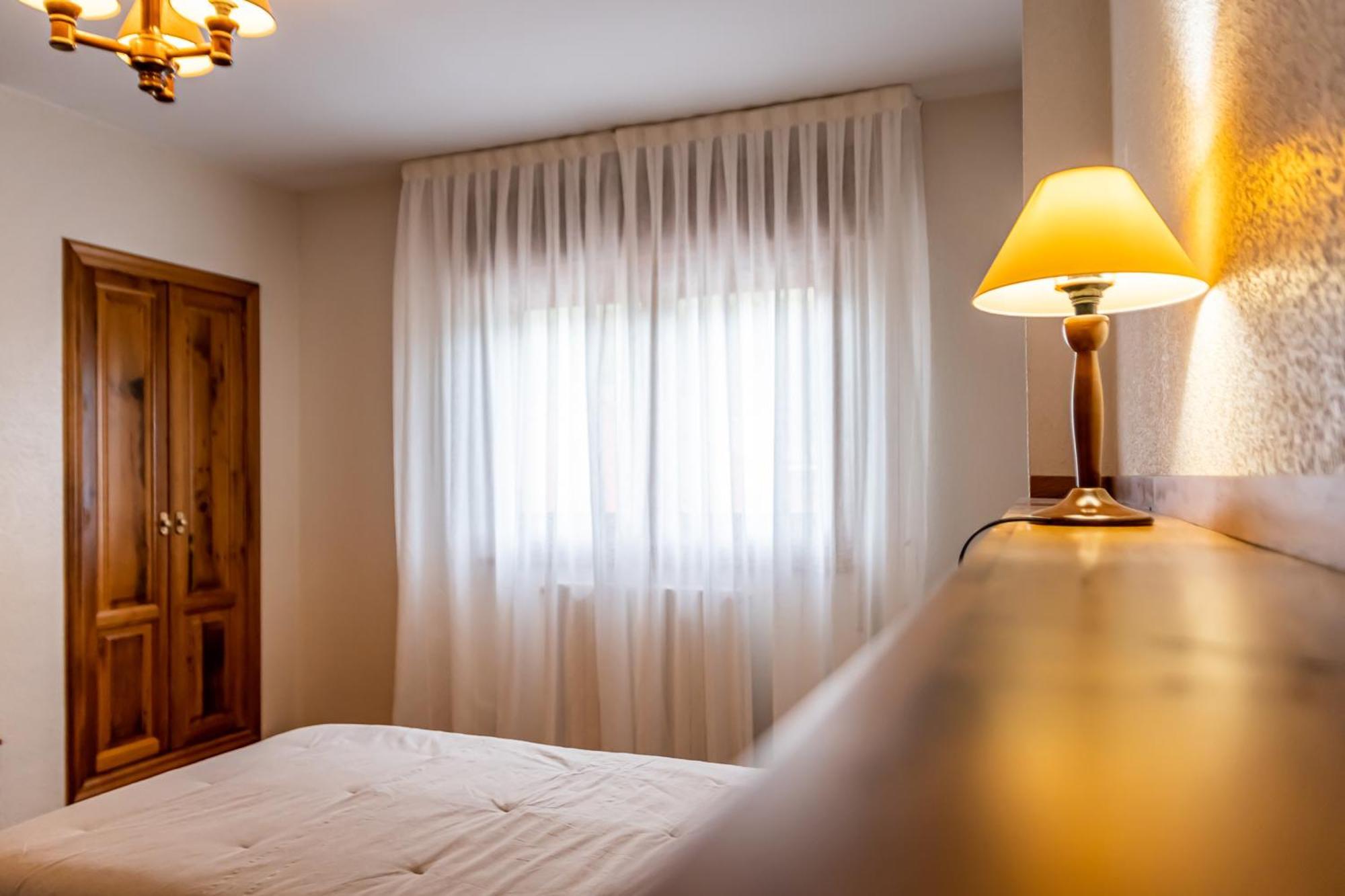 Hostal Restaurante Ventasierra Valdoré 외부 사진